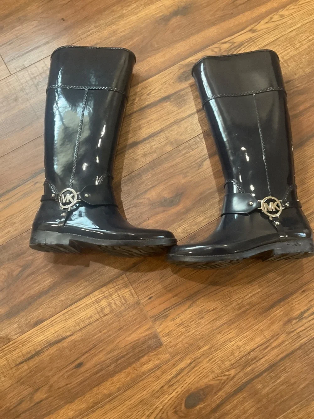 MK NAVY BLUE RAIN BOOTS 6